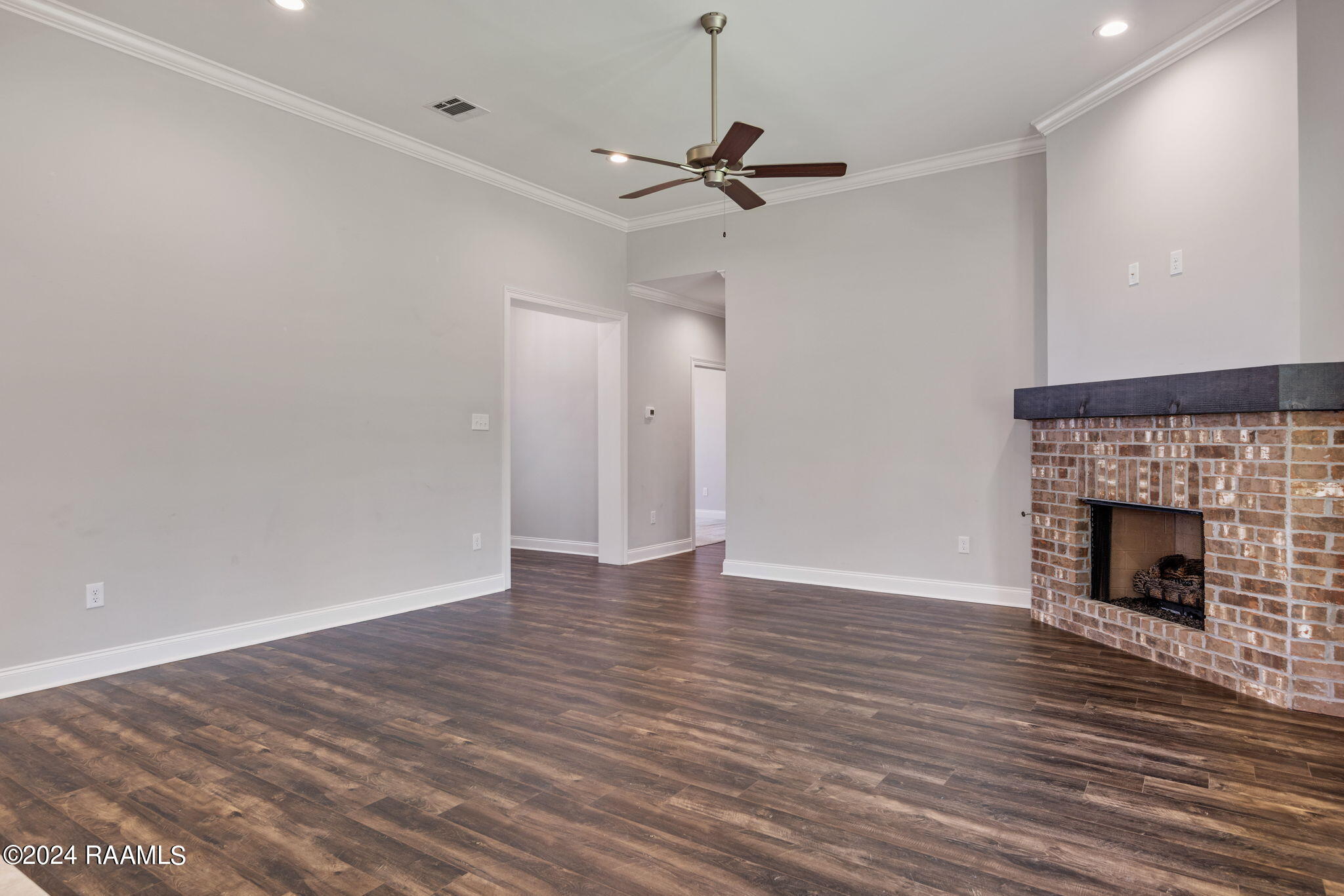 213 Timberland Ridge Boulevard Lafayette, LA 70507 - Photo 6 of 23 Living