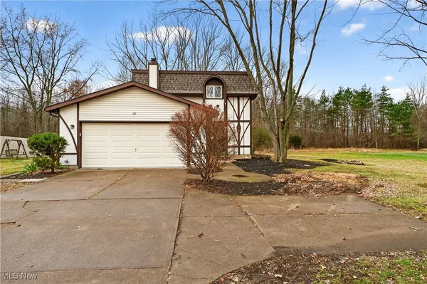 $328,000 | 578 North Main Street, Amherst, OH 44001
