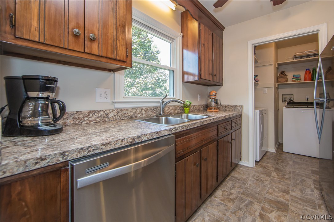 8108 Valencia Road Chesterfield, VA 23832 - Photo 19 of 25