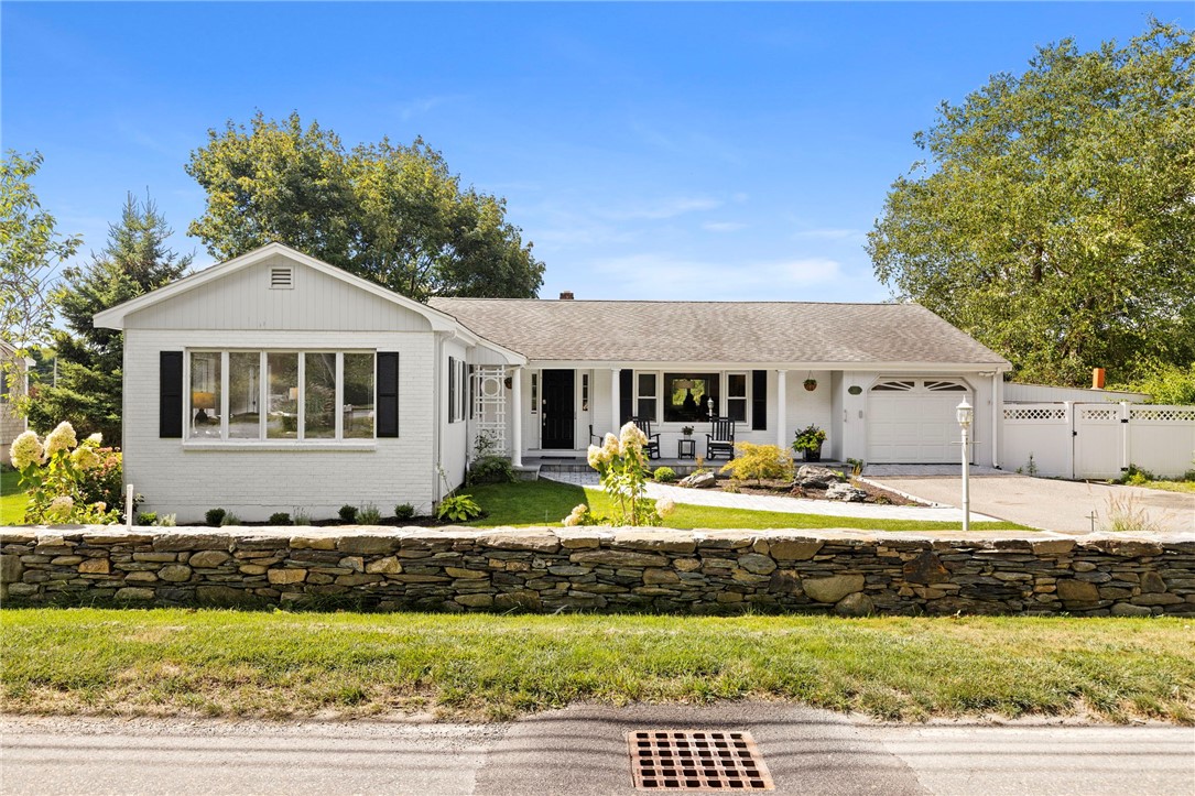 331 3rd Beach Road Middletown, RI 02842 - Photo 1 of 48 Gallery Image 1