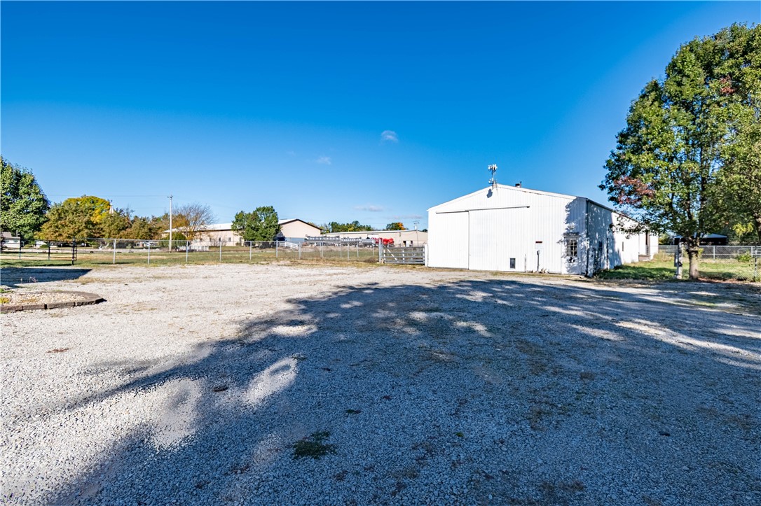 5460 East Firehouse Road Decatur, IL 62521 - Photo 28 of 33
