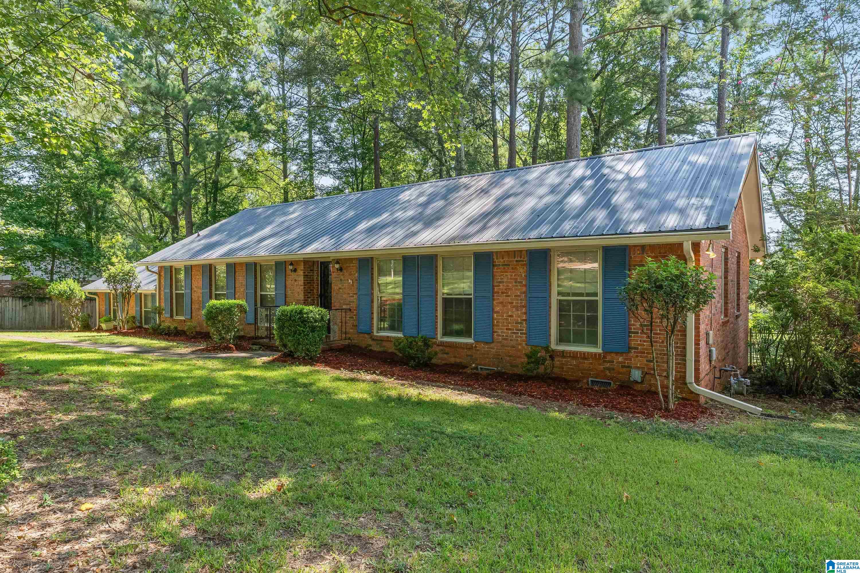 2723 Acton Road Birmingham, AL 35243 - Photo 2 of 32
