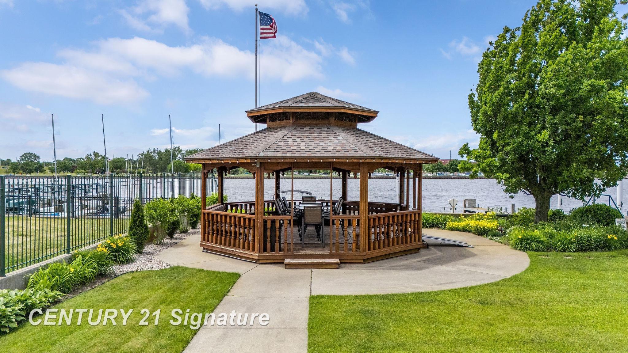 225 Jennison Place Bay City, MI 48708 - Photo 34 of 64