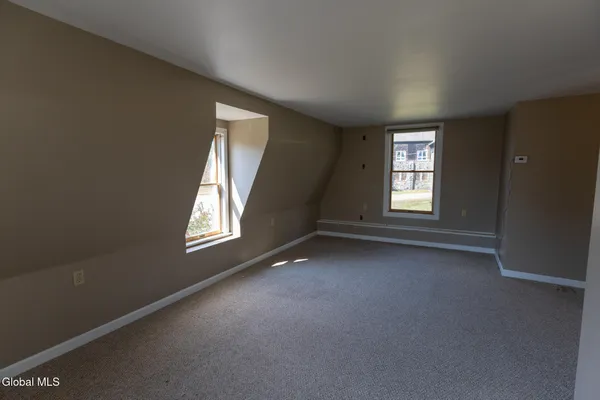 $165,000 | 29 Veterans Way, Moriah, NY 12956
