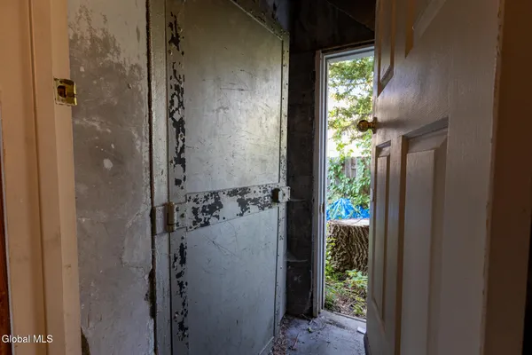 $165,000 | 29 Veterans Way, Moriah, NY 12956