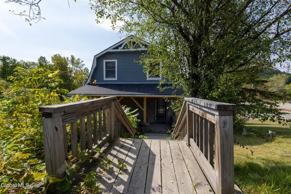 $165,000 | 29 Veterans Way, Moriah, NY 12956