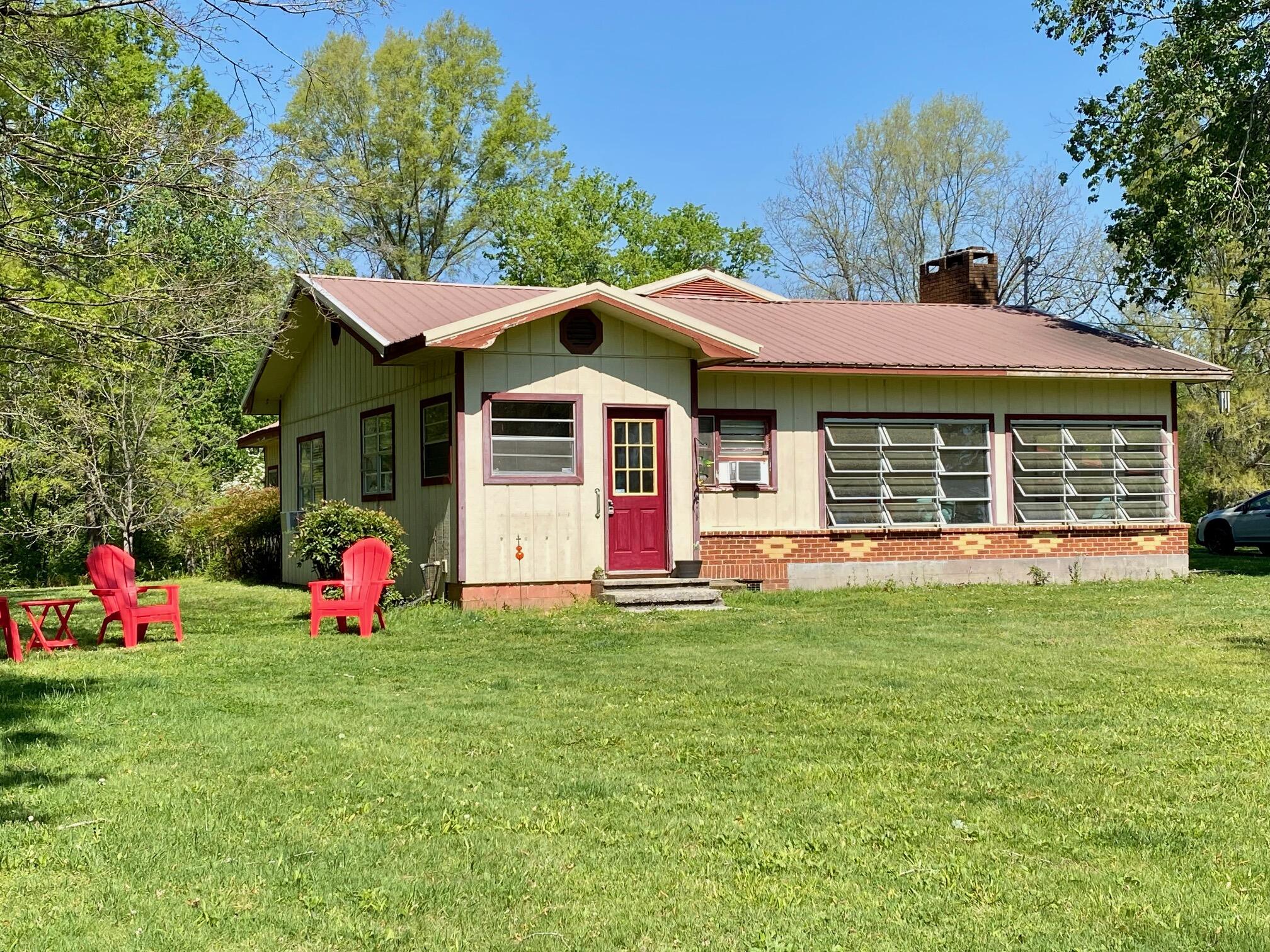 1639 Tennga Gregory Road photo 2