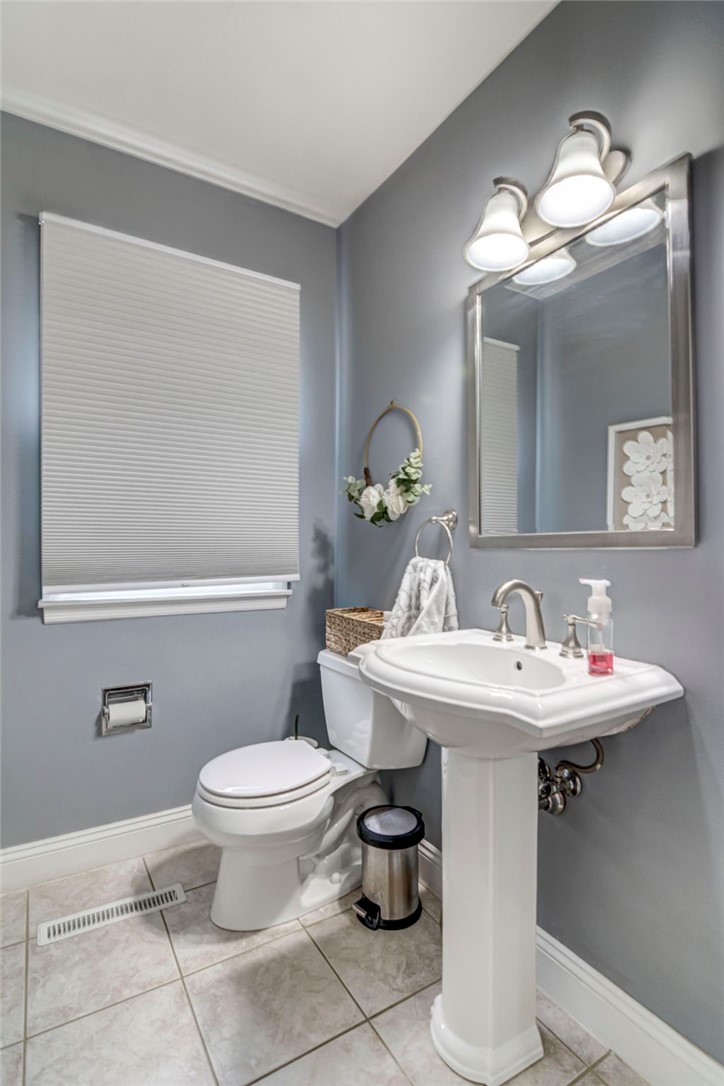 108 South Stevens Avenue Decatur, IL 62522 - Photo 10 of 38 Gallery Image 10
