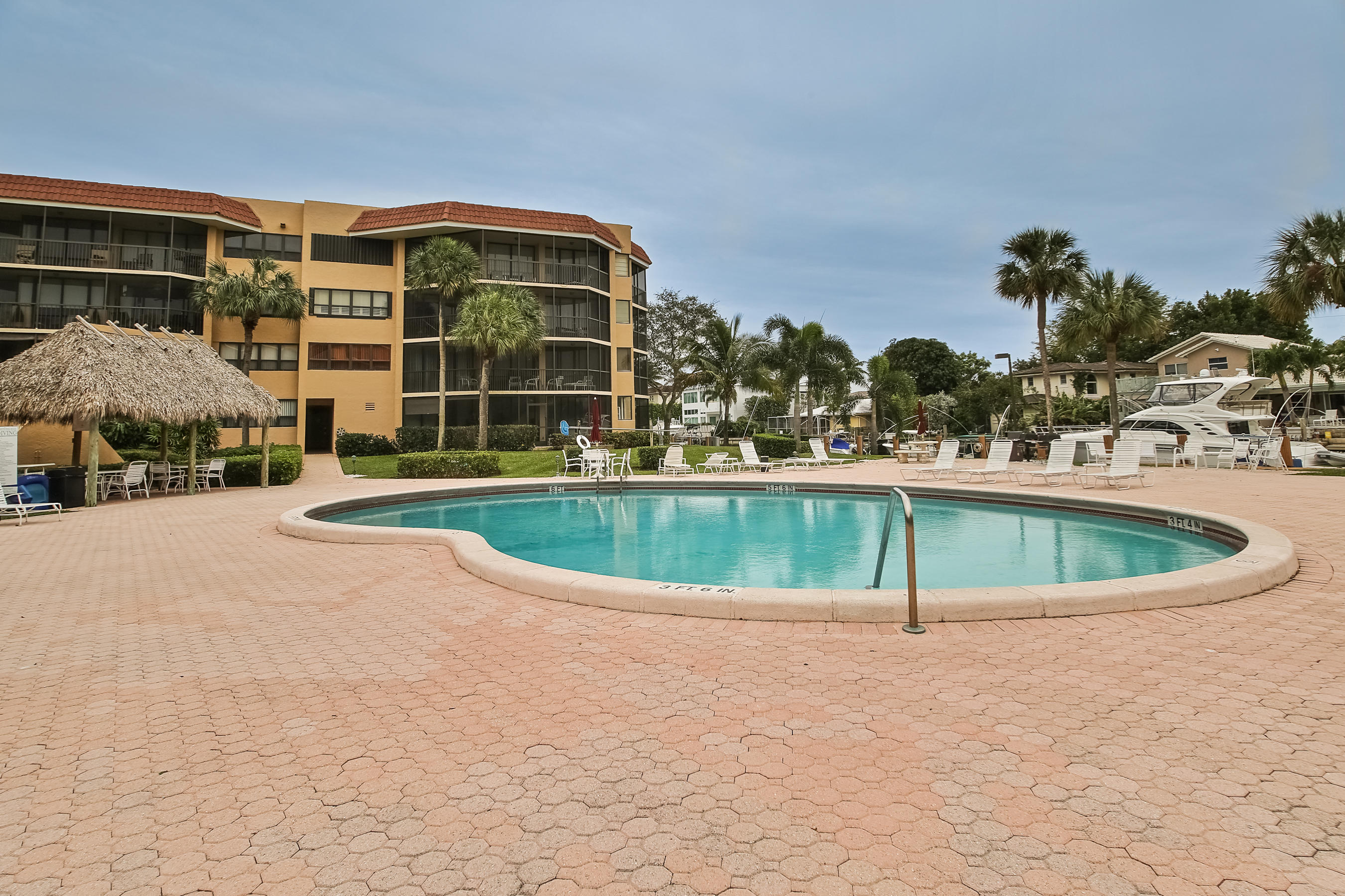 800 Jeffery Street, Unit 209 Boca Raton, FL 33487 - Photo 17 of 18 800_Jeffery_St_209-16