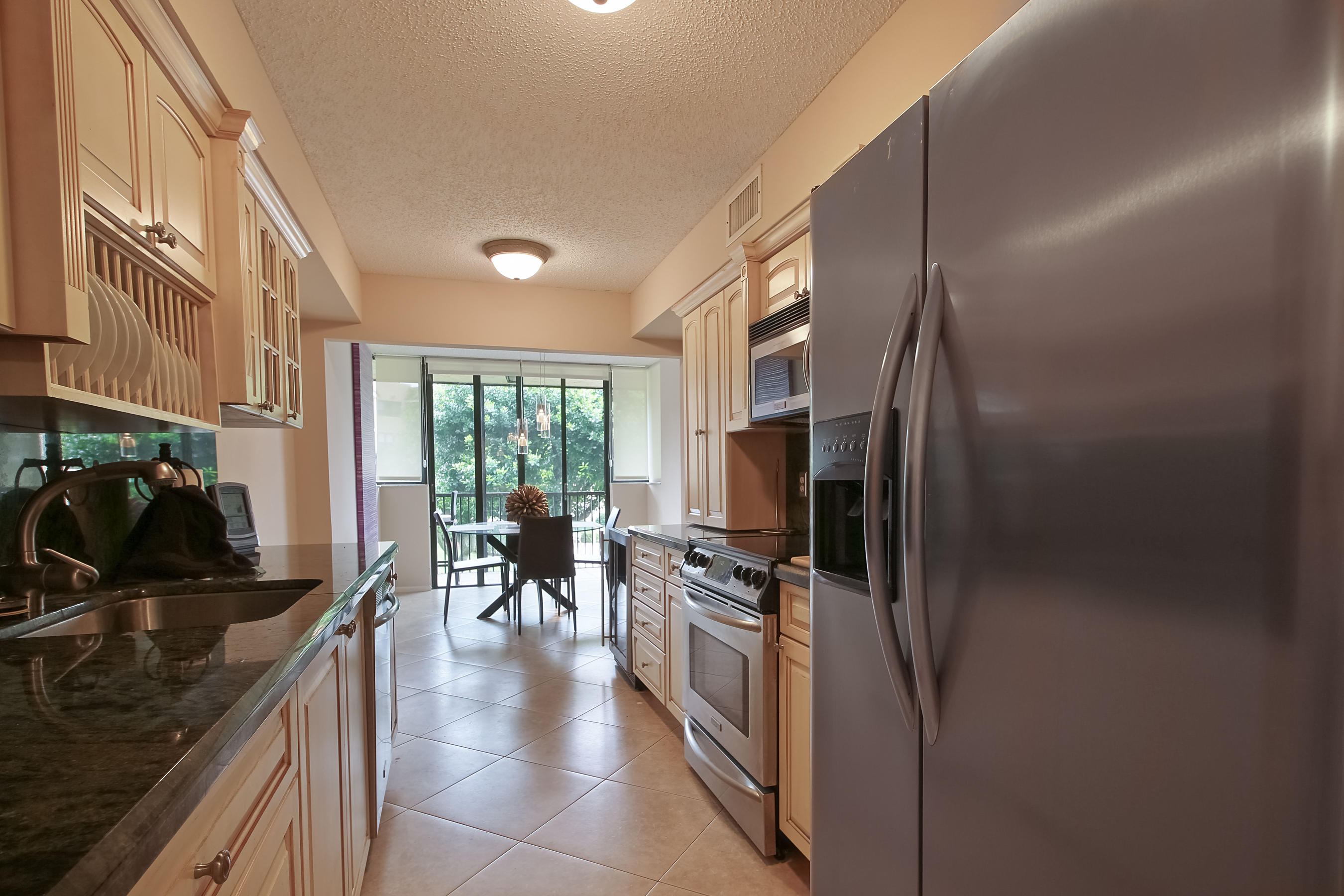 800 Jeffery Street, Unit 209 Boca Raton, FL 33487 - Photo 2 of 18 800_Jeffery_St_209-4