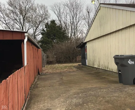 $1,200 | 3535 North Brentwood Avenue, Indianapolis, IN 46235