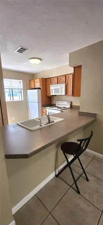 $1,400 | 2202 Southwest 39 Drive, Gainesville, FL 32607