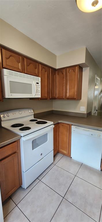 2202 Southwest 39 Drive Gainesville, FL 32607 - Photo 8 of 11