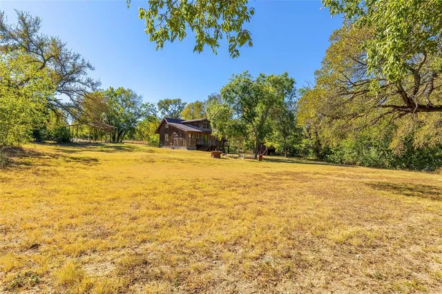 $2,000 | 6868 County Road 281, McKinney, TX 75071