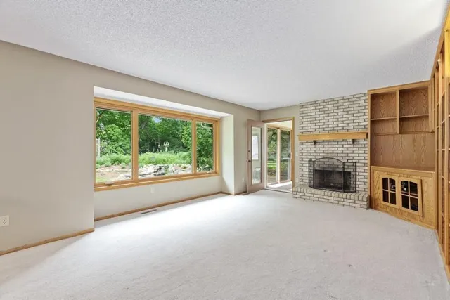 $3,700 | 7140 Willow View Cove, Chanhassen, MN 55317