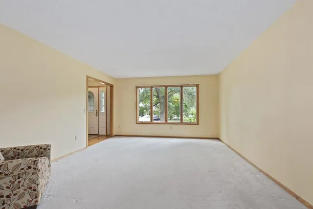 $3,700 | 7140 Willow View Cove, Chanhassen, MN 55317