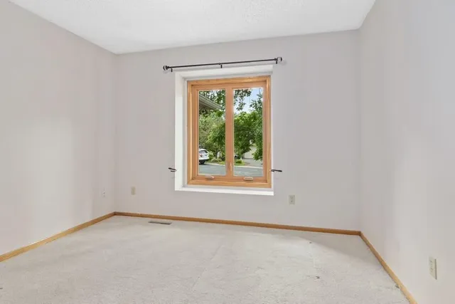 $3,700 | 7140 Willow View Cove, Chanhassen, MN 55317