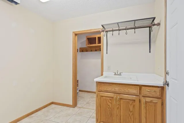 $3,700 | 7140 Willow View Cove, Chanhassen, MN 55317