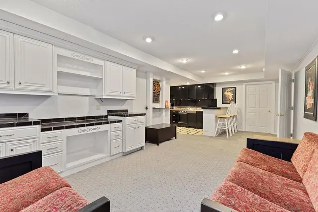 $3,700 | 7140 Willow View Cove, Chanhassen, MN 55317