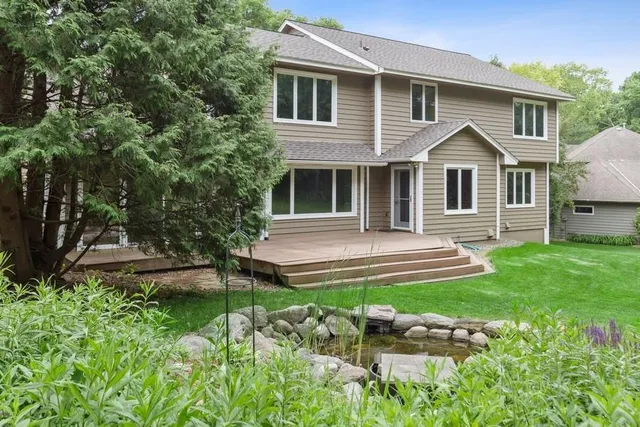 $3,700 | 7140 Willow View Cove, Chanhassen, MN 55317