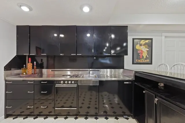 $3,700 | 7140 Willow View Cove, Chanhassen, MN 55317