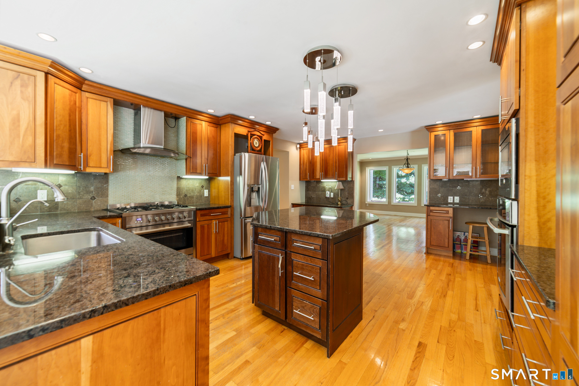 644 South Brooksvale Road Cheshire, CT 06410 - Photo 22 of 40