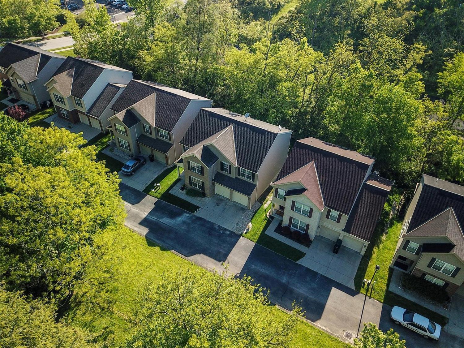 4674 Riley Lane Cincinnati, OH 45227 - Photo 4 of 50 Gallery Image 4