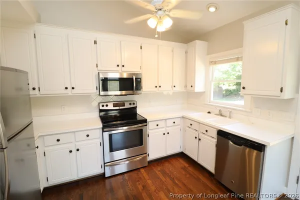 $1,895 | 2002 Keokuk Court, Apex, NC 27523