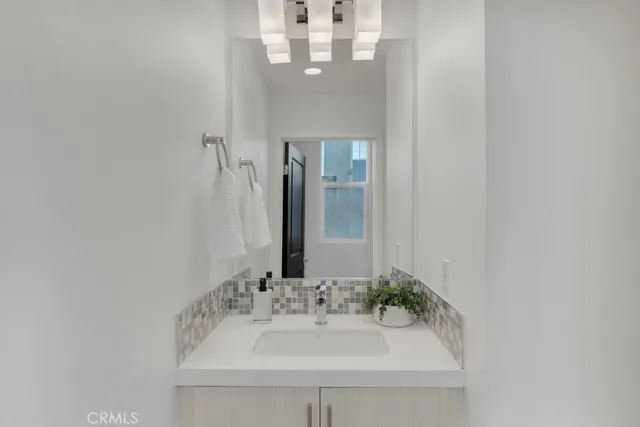 a view of entryway and hall