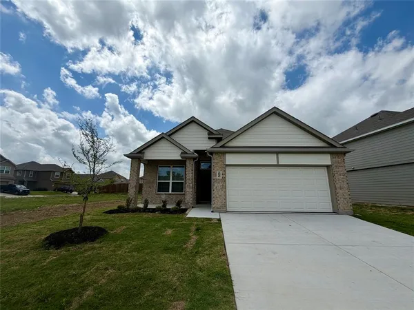$319,990 | 10656 Stag Lane, Crowley, TX 76036