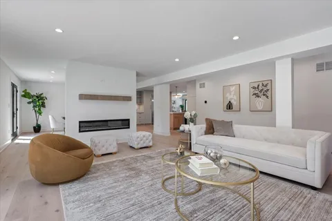 $2,699,900 | 1975 Sunset Ridge Road, Northfield, IL 60093