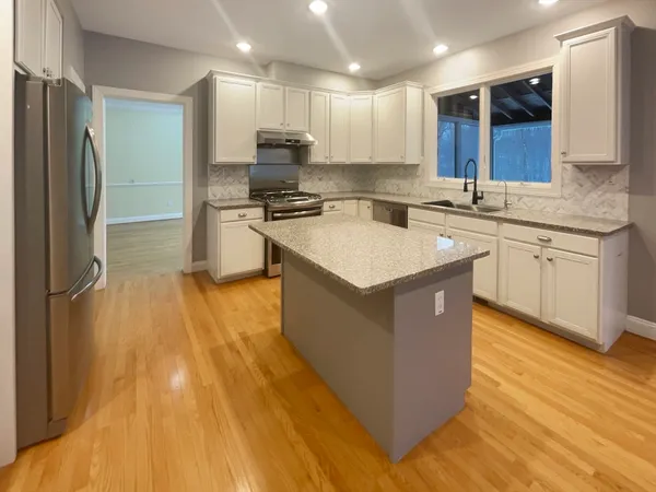 $1,060,000 | 35 Peter Street, Holliston, MA 01746