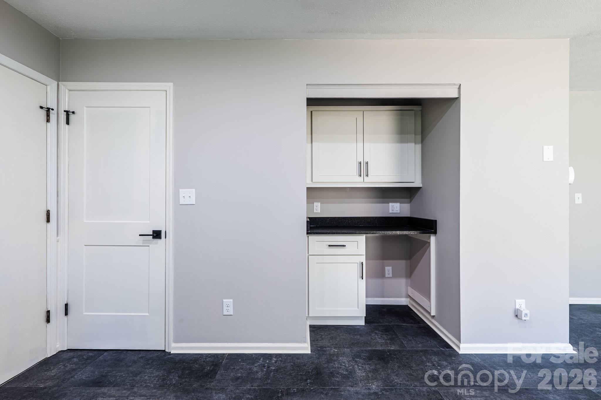 8 Hillview Road Asheville, NC 28805 - Photo 19 of 42 Gallery Image 19