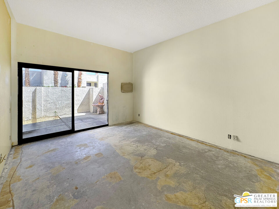 815 East Arenas Road Palm Springs, CA 92262 - Photo 17 of 28