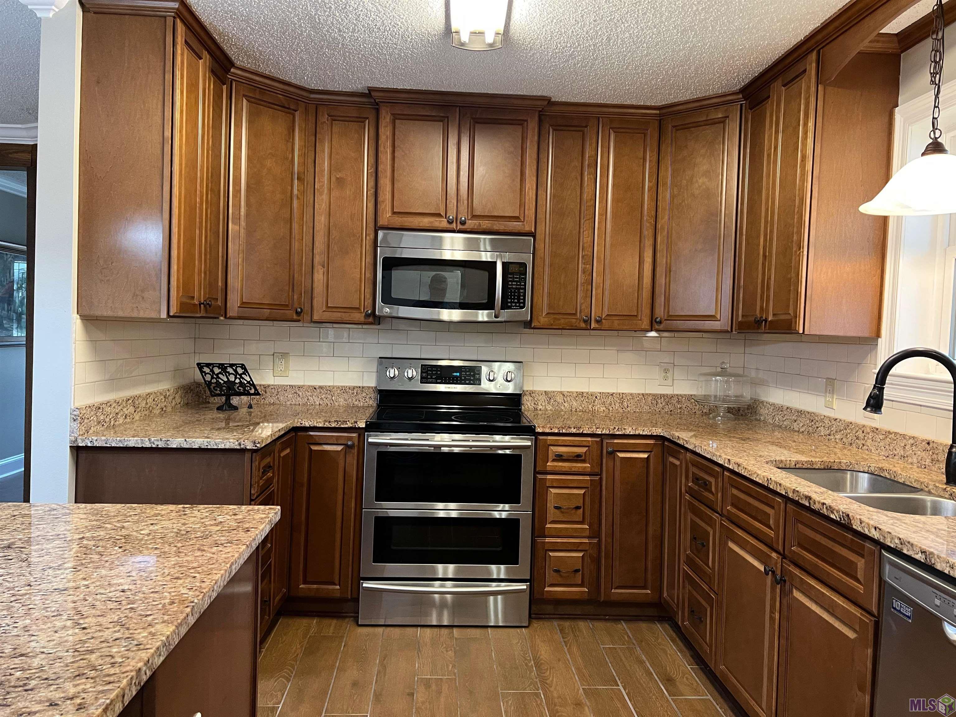 9215 Dancy Avenue Baton Rouge, LA 70814 - Photo 4 of 26 Gallery Image 4