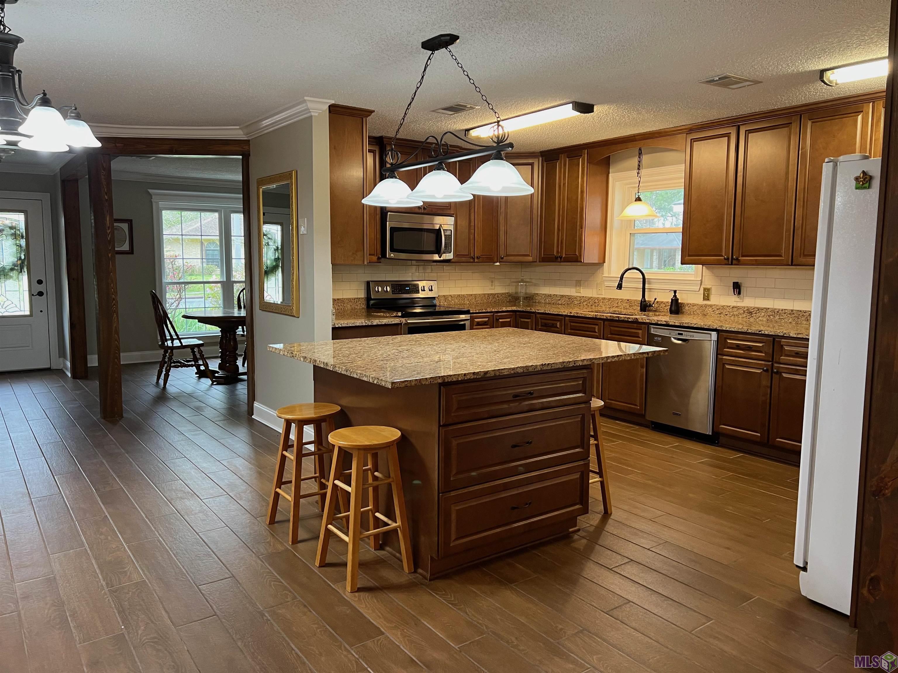 9215 Dancy Avenue Baton Rouge, LA 70814 - Photo 8 of 26 Gallery Image 8