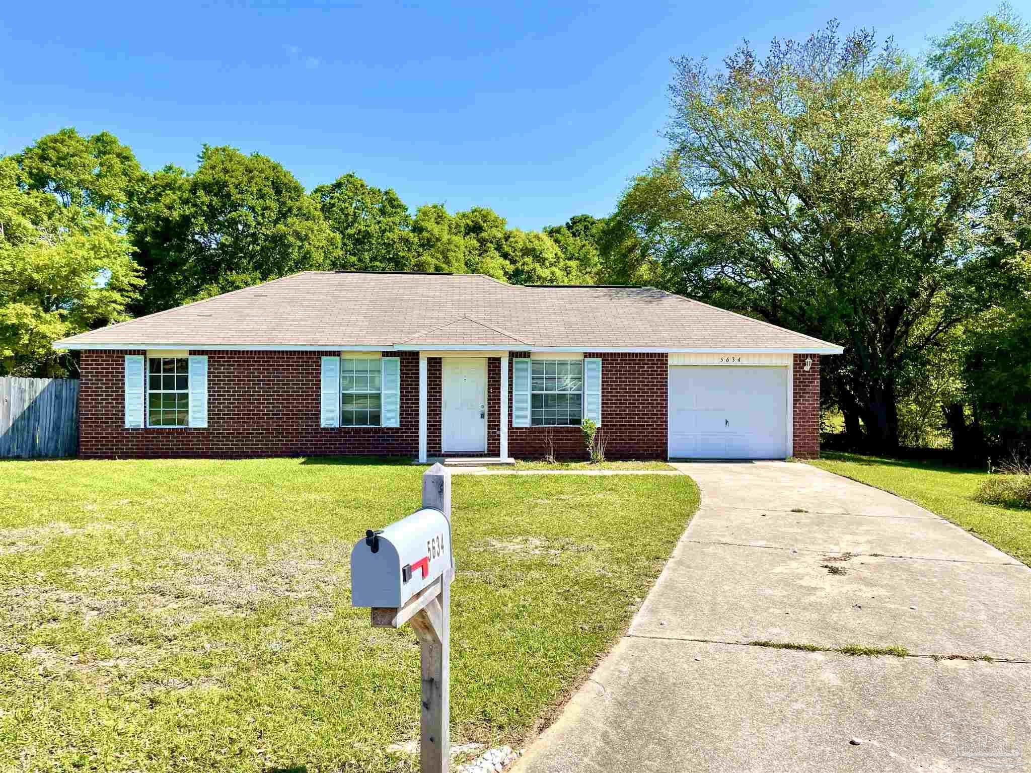 5634 Rosedown Court Milton, FL 32583 - Photo 2 of 18