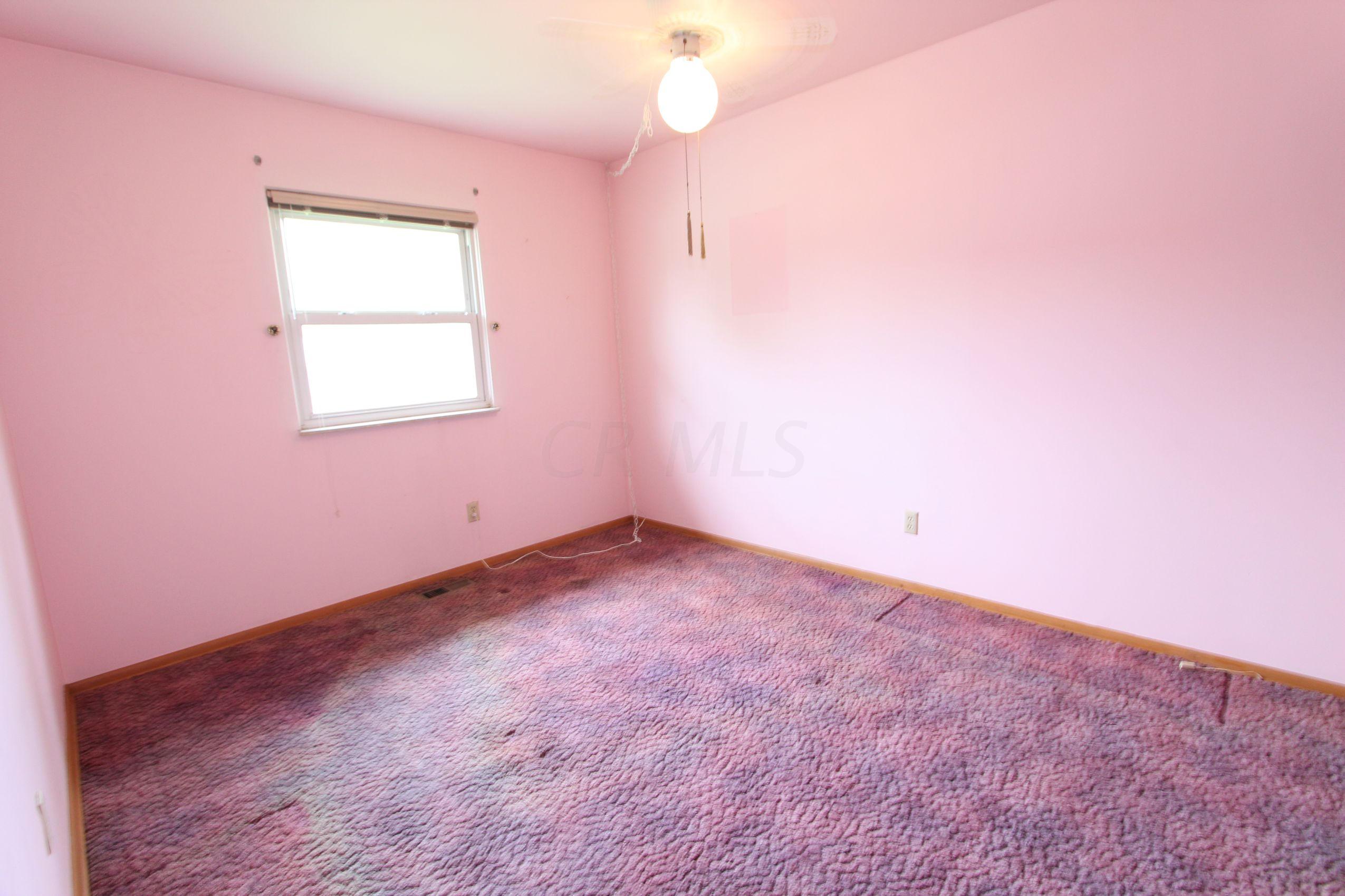 2768 Fleet Road Columbus, OH 43232 - Photo 8 of 22 Gallery Image 8