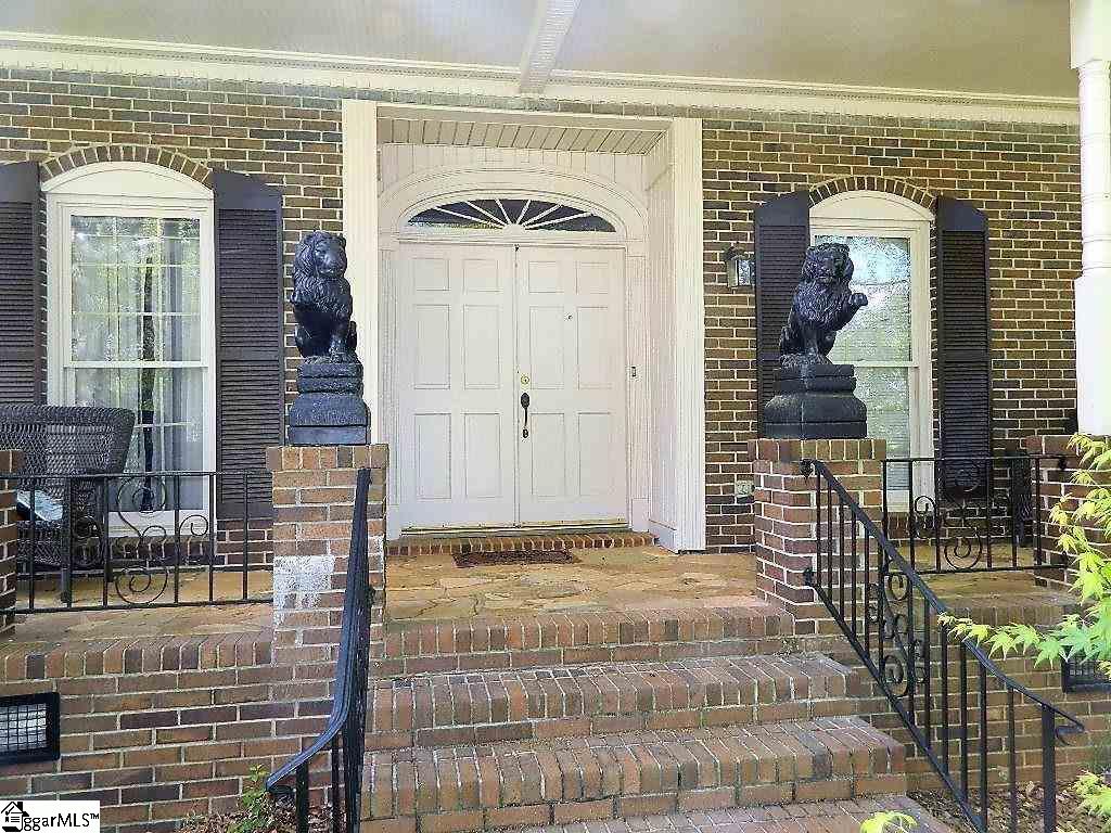 405 Regency Circle Anderson, SC 29625 - Photo 4 of 34 Gallery Image 4