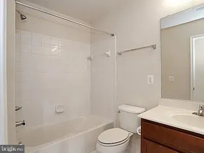 $3,250 | 43385 Rickenbacker Square, Ashburn, VA 20147