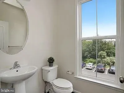 $3,250 | 43385 Rickenbacker Square, Ashburn, VA 20147