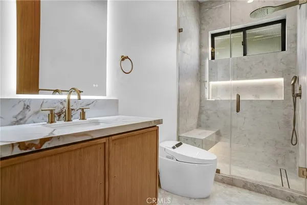 $3,995 | 19352 Lanark Street, Reseda, CA 91335