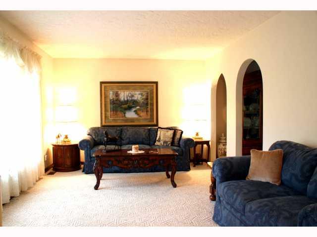 55 Ridge Court Greenwood, IN 46142 - Photo 3 of 11 Gallery Image 3