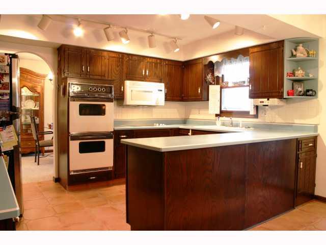 55 Ridge Court Greenwood, IN 46142 - Photo 5 of 11 Gallery Image 5