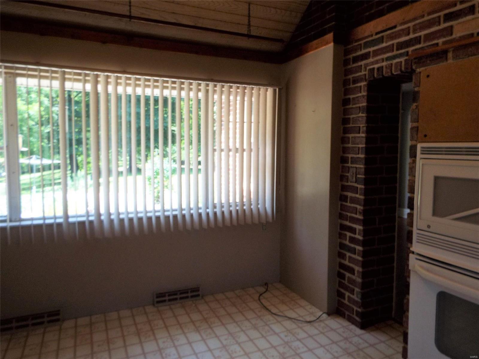 127 Liberty Road Fairview Heights, IL 62208 - Photo 19 of 45 Gallery Image 19