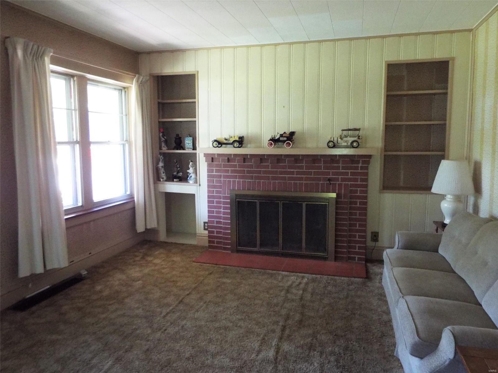 127 Liberty Road Fairview Heights, IL 62208 - Photo 3 of 45 Gallery Image 3