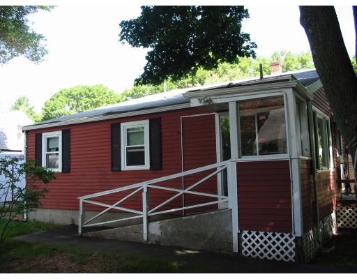 48 Vesey Road Randolph, MA 02368 - Photo 3 of 6 Gallery Image 3