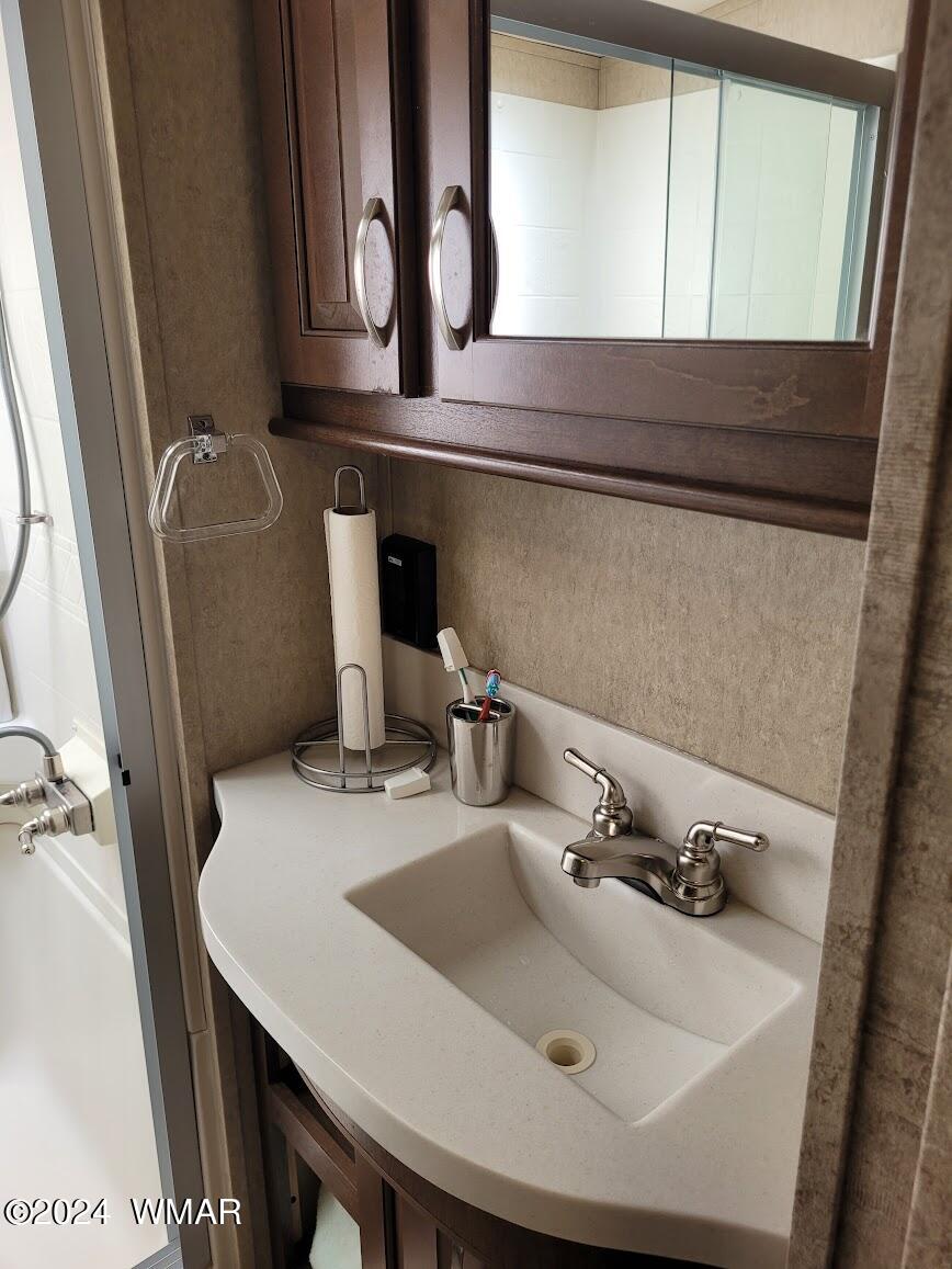 1930 Larson Road, Unit 15 Lakeside, AZ 85929 - Photo 11 of 18 Bath sink