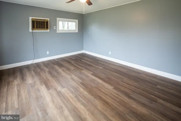 $2,000 | 11 Carlisle Road, Newark, DE 19713