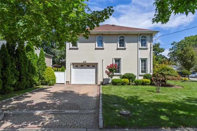$1,759,000 | 11 Manor Avenue, Roslyn Heights, NY 11577